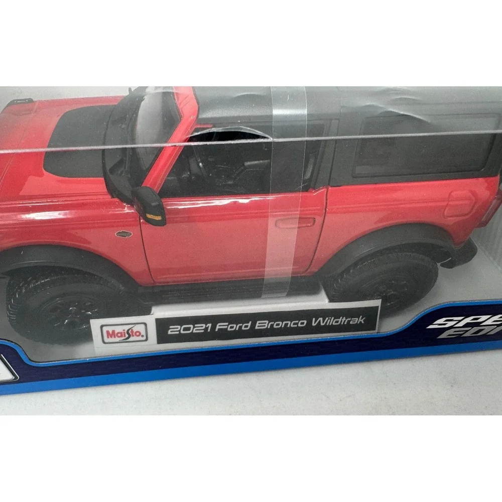 Maisto 2021 Ford Bronco Wildtrak Special Edition‎ 1:18 Diecast Car Red/Black NEW